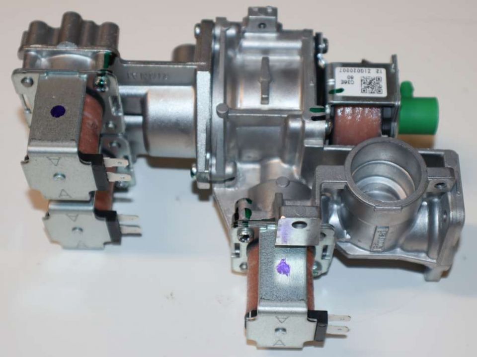 TanklessParts.com: Rinnai 104000194 Gas Valve Kit for RC80HPi / e