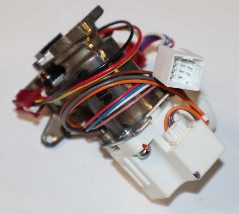 TanklessParts.com: Rinnai 104000251 Water Flow Servo Valve